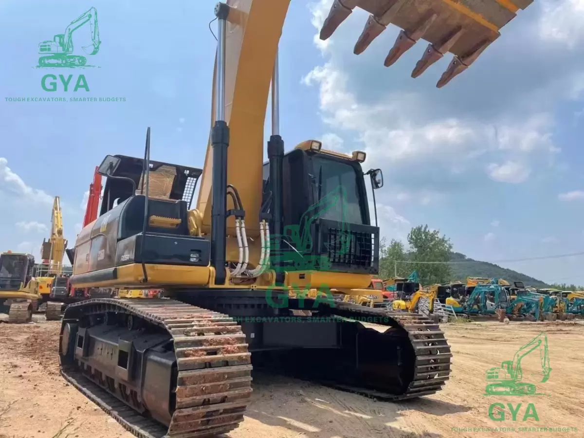 2017 Caterpillar CAT 336D detail photo 2