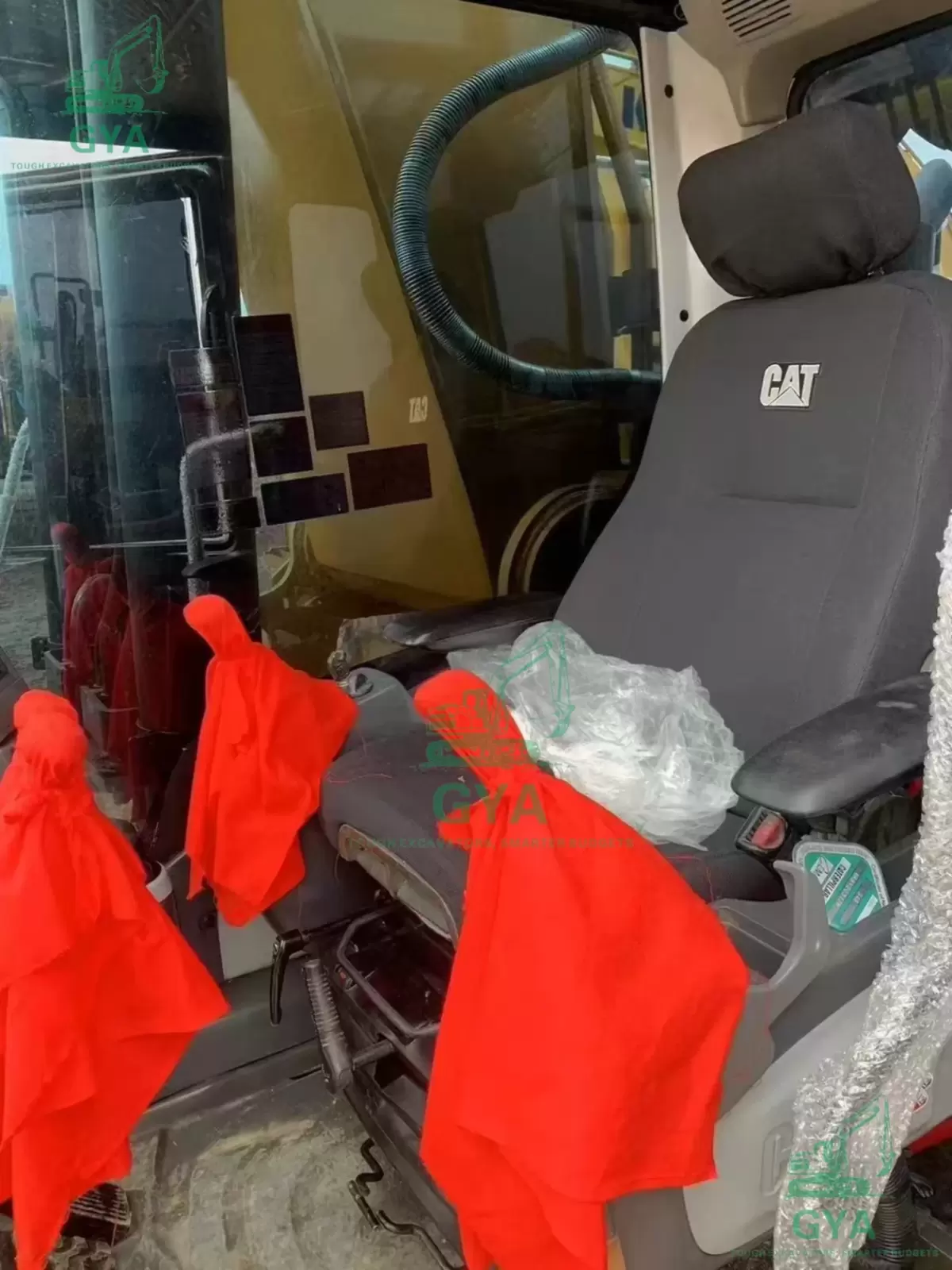2018 Caterpillar CAT 349D2L detail photo 4