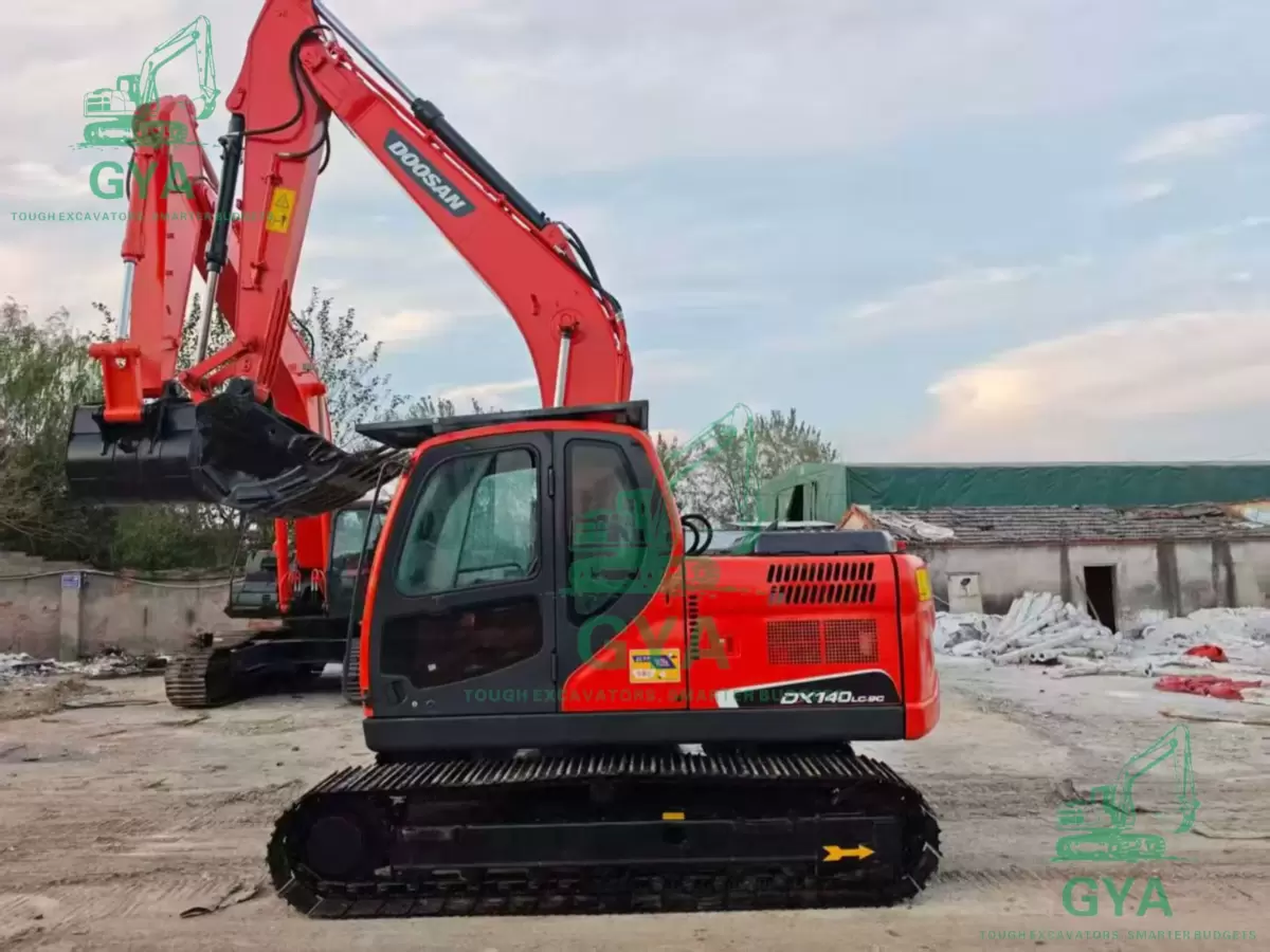 2015 Doosan DX140