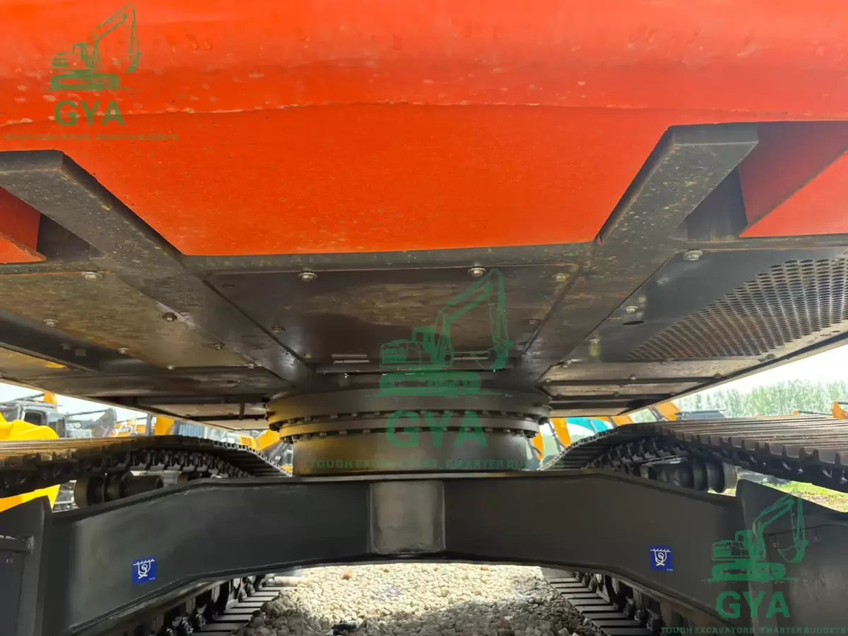2017 Doosan DX225 detail photo 4