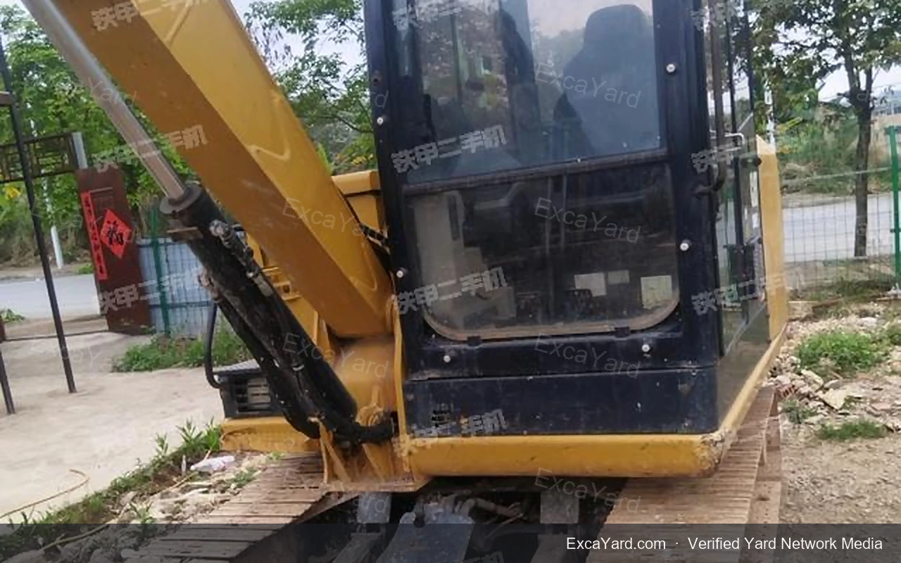 2018 Caterpillar 3055E2 detail photo 3