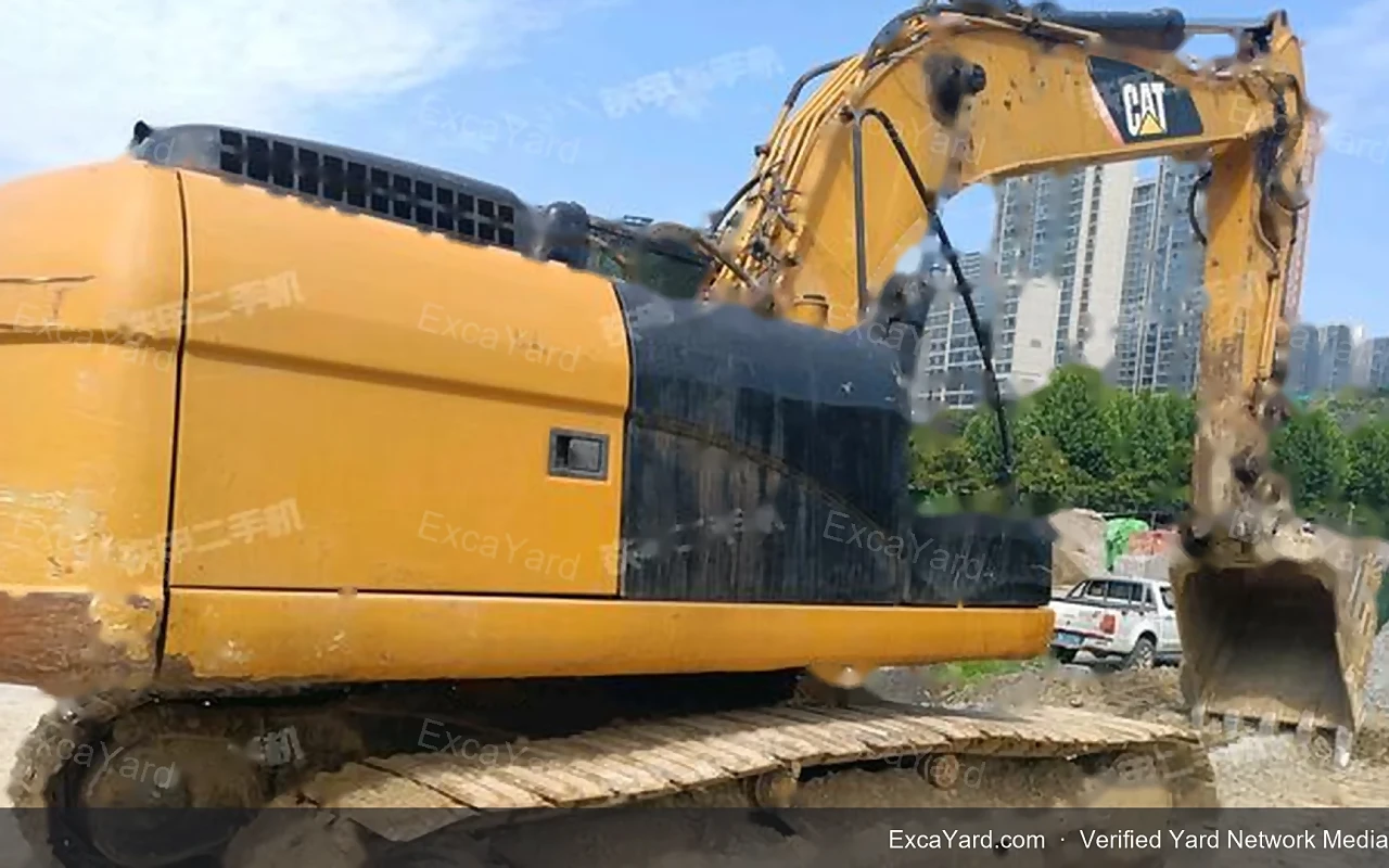 2017 Caterpillar 320D2GC detail photo 2