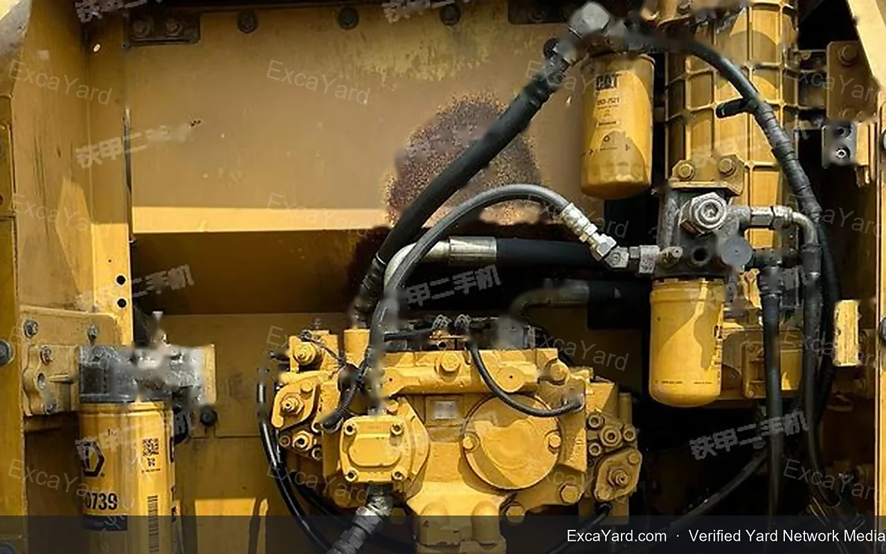 2011 Caterpillar 320DIMPORT detail photo 4