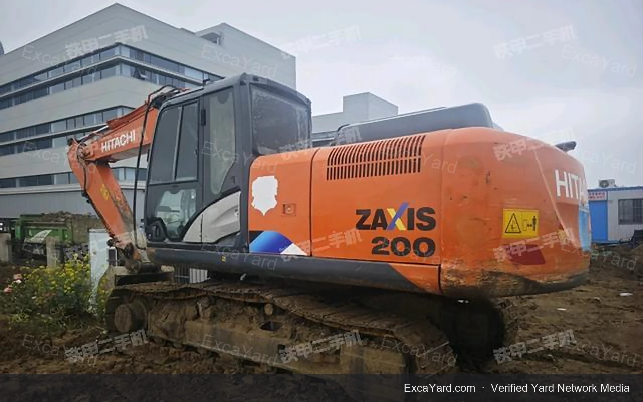 2017 Hitachi ZX2005A