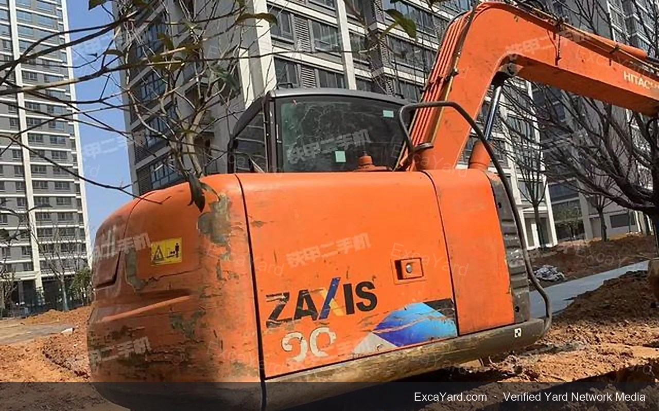 2016 Hitachi ZX705G detail photo 2