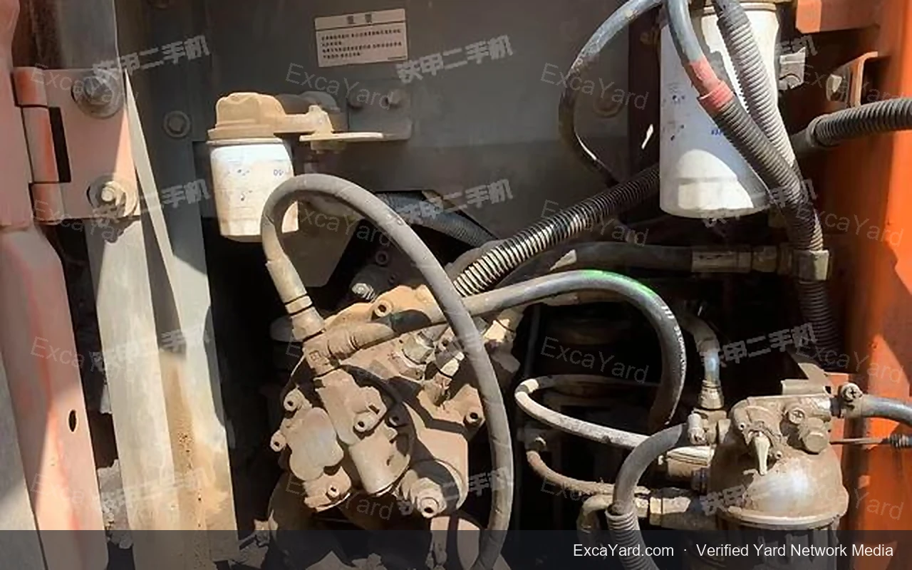 2016 Hitachi ZX705G detail photo 4