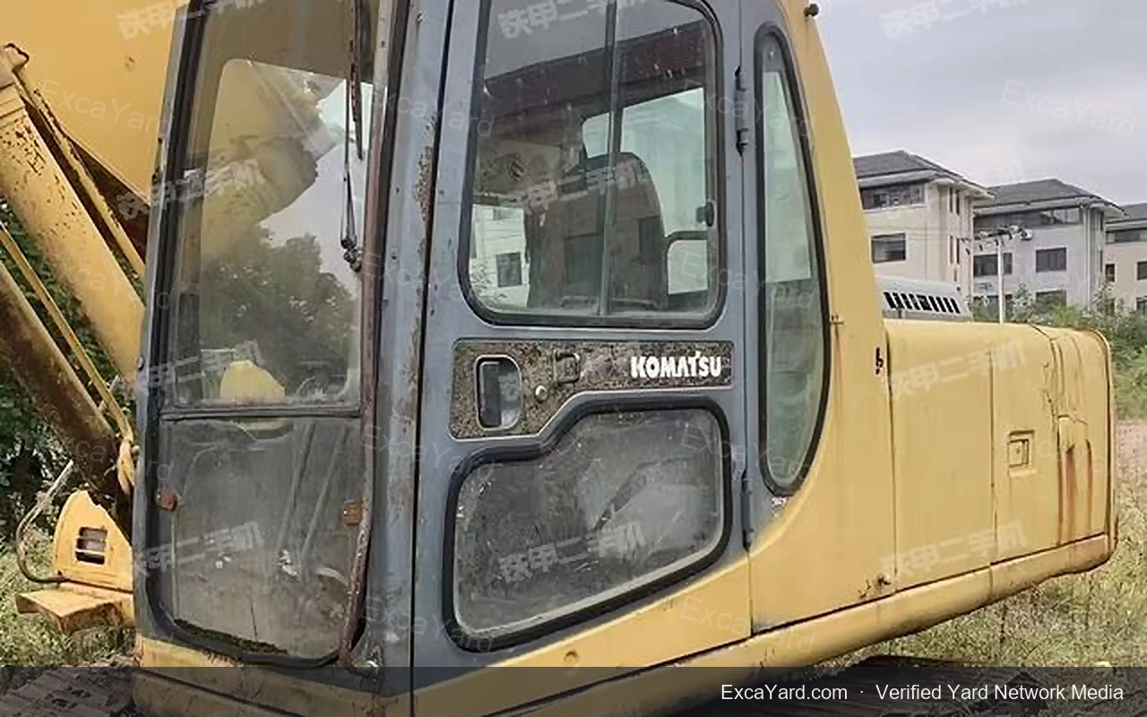 2002 Komatsu PC2006
