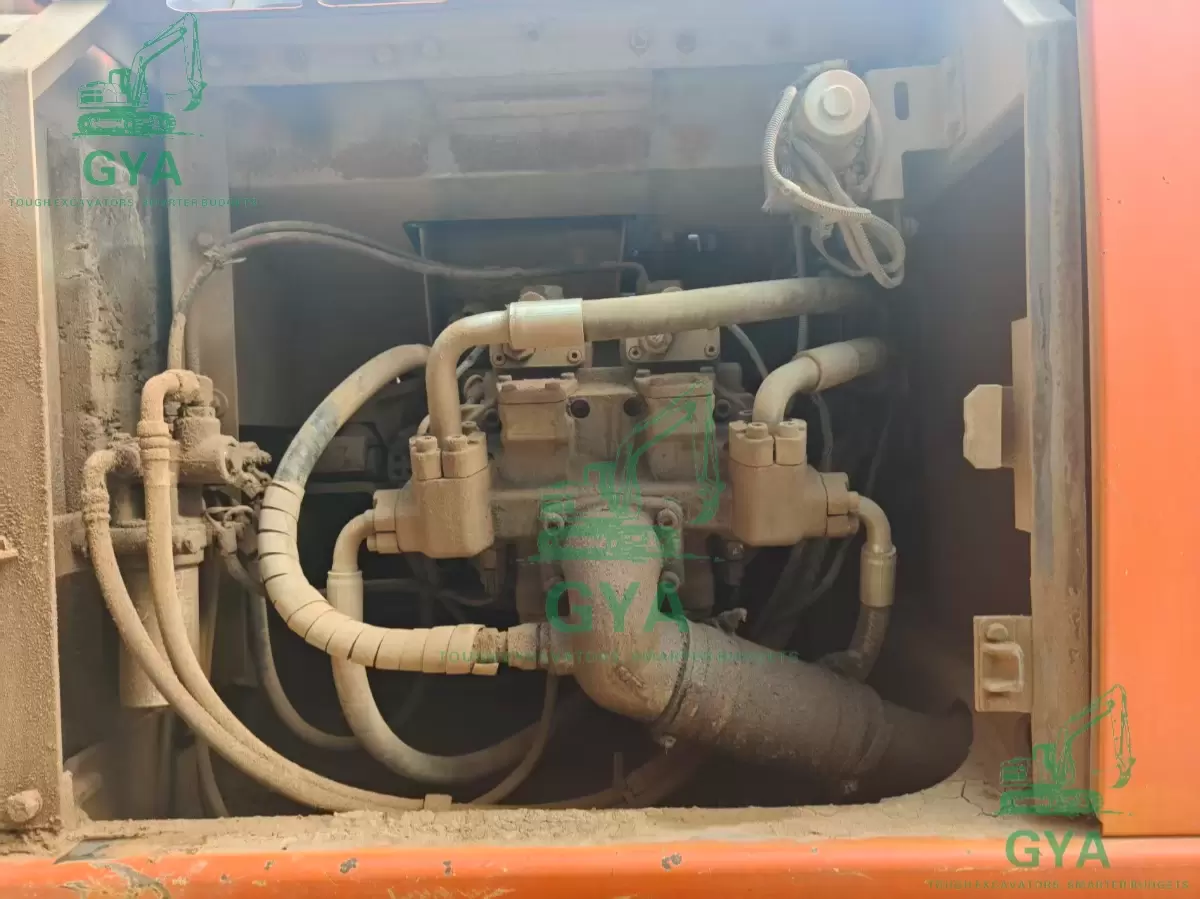  Hitachi EX200-5 detail photo 8