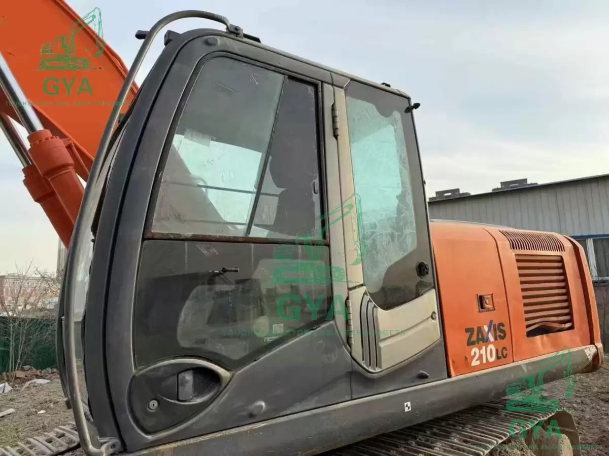 2010 Hitachi ZX210-3 detail photo 6