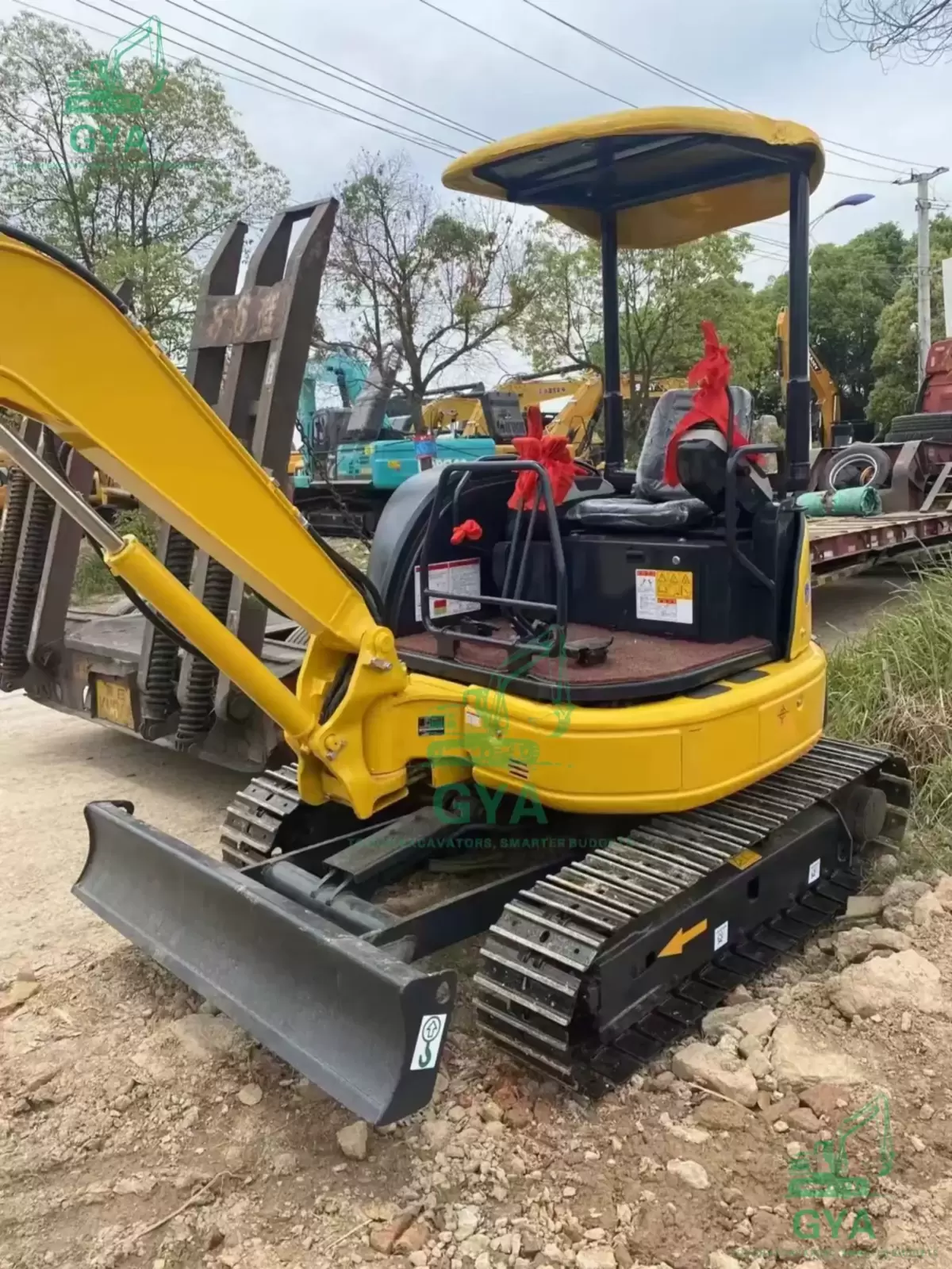 2022 Komatsu PC30 detail photo 6