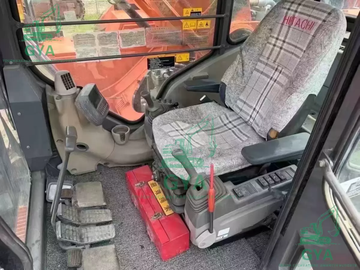 2012 Hitachi 1200 detail photo 5