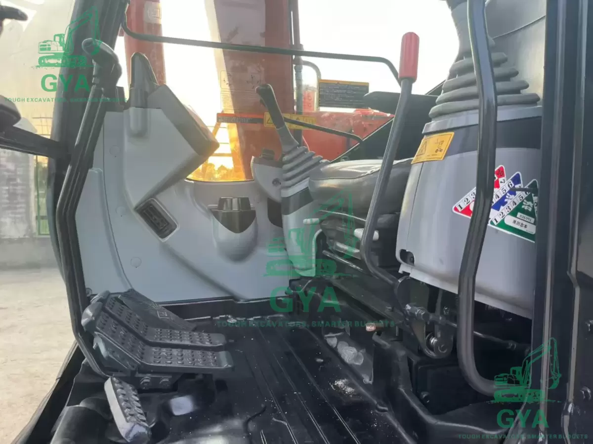2012 Hitachi ZX70-6 detail photo 8