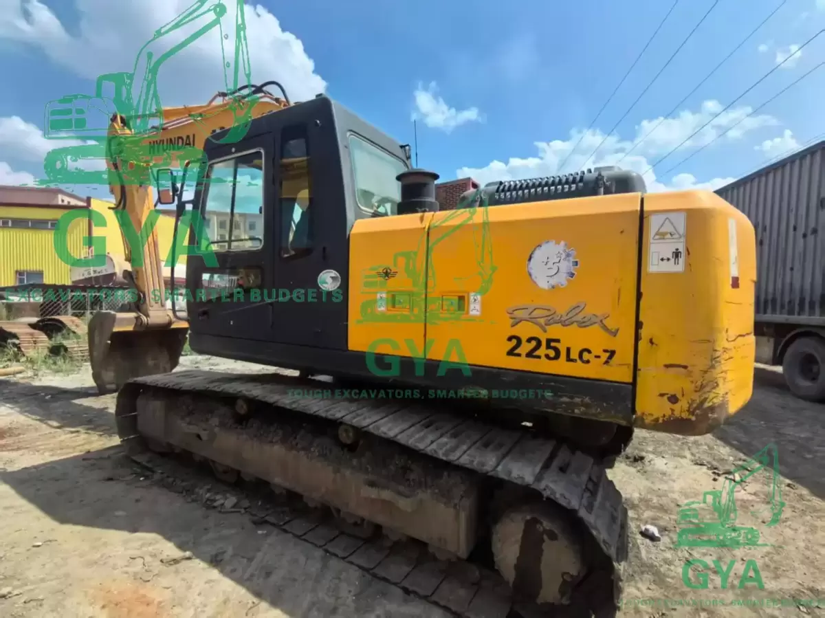 2012 Hyundai R220LC-7