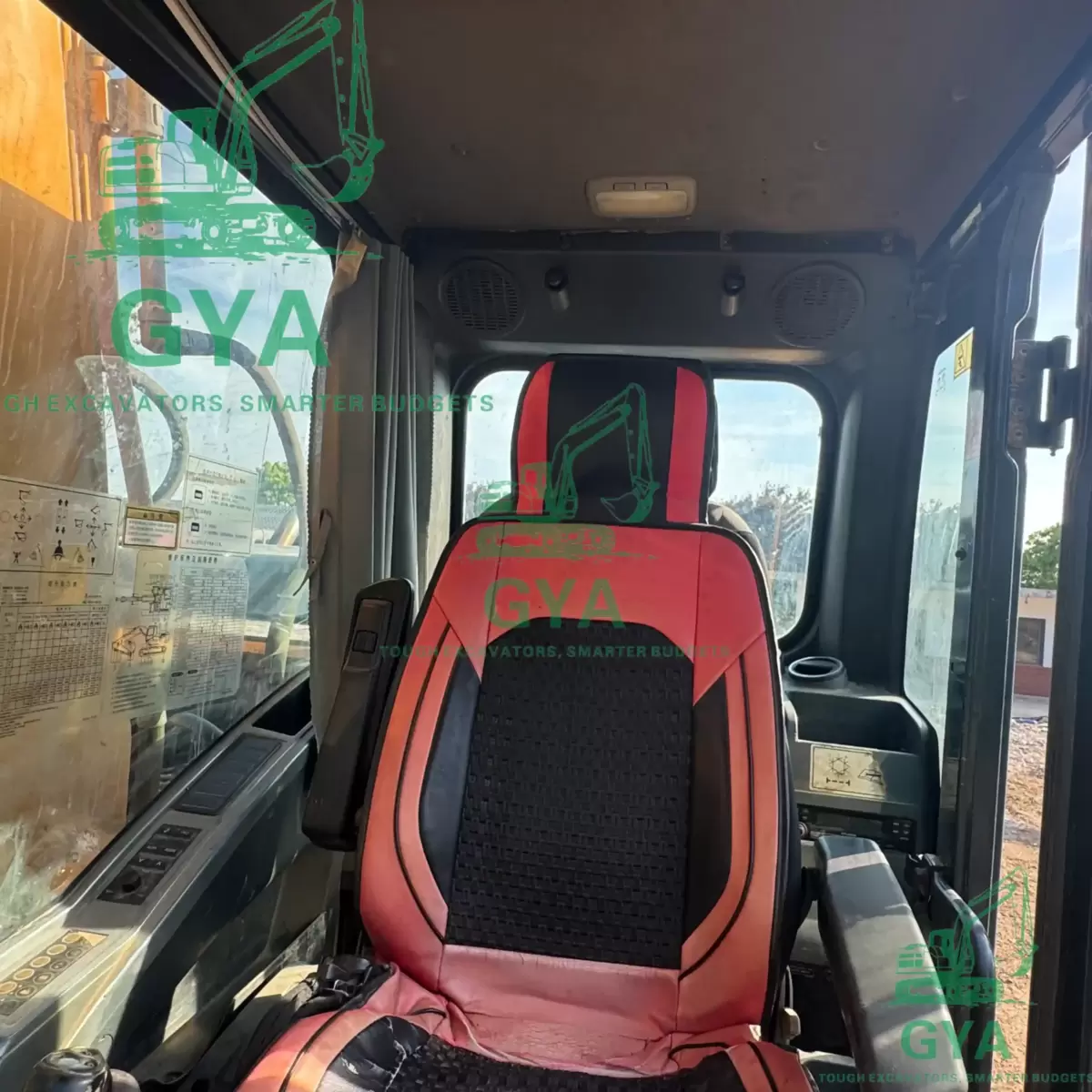 2018 Hyundai R220LC-9S detail photo 6
