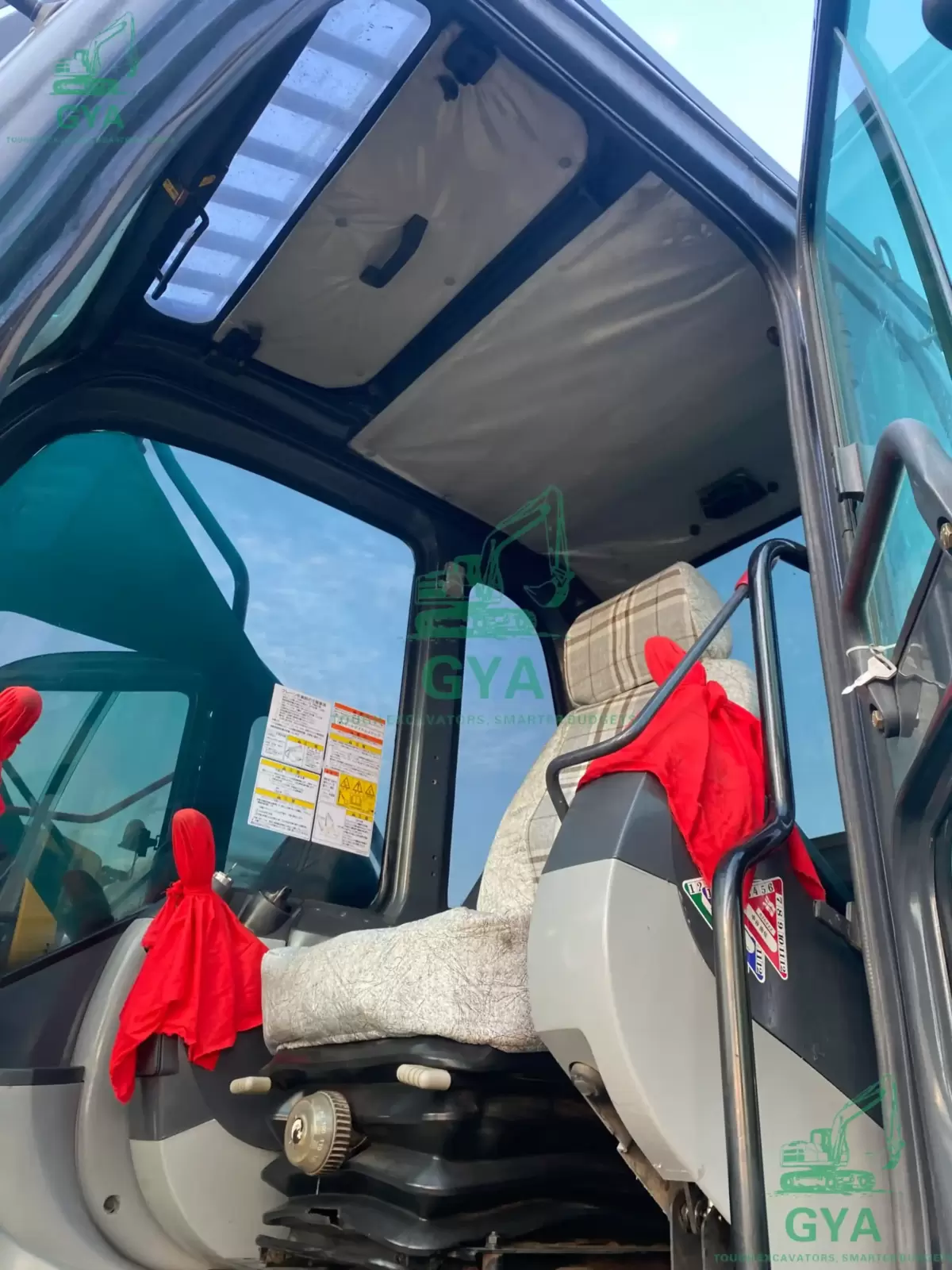 2017 Kobelco SK350-8 detail photo 5