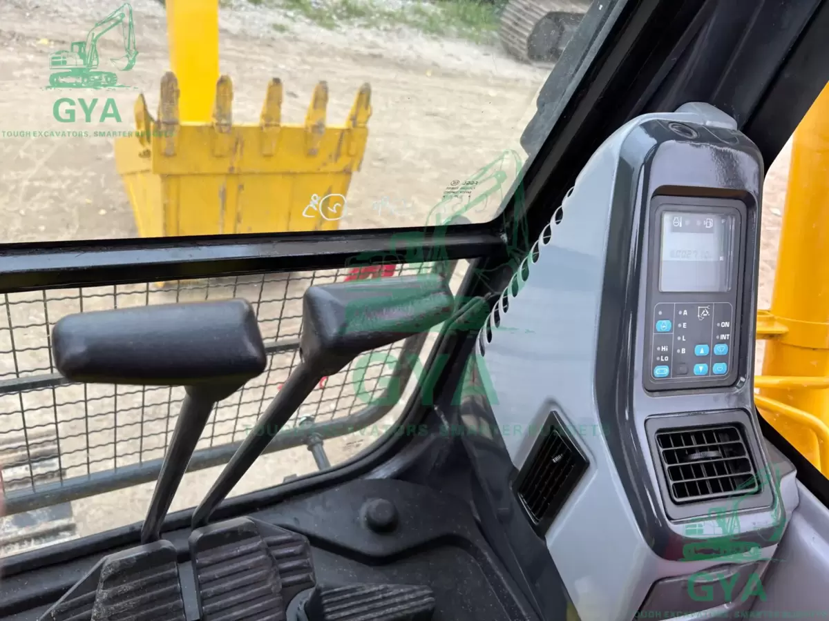 2014 Komatsu PC130-7 detail photo 3